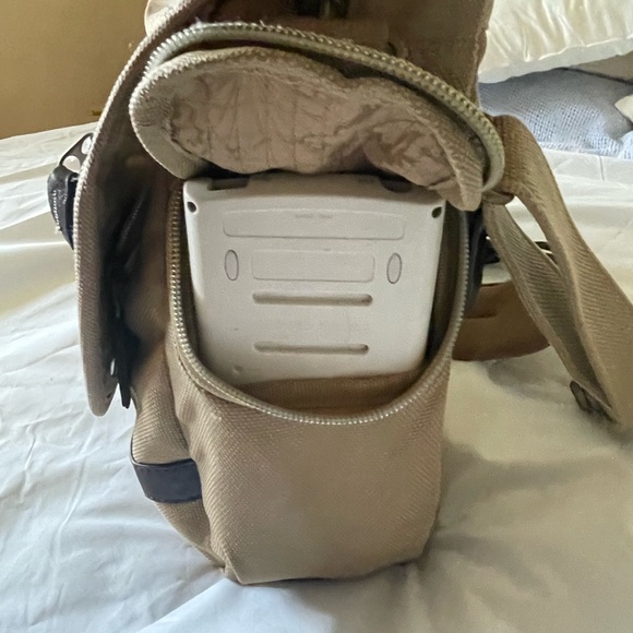 XL Nat Geographic Tan/Khaki Tactical ovnt Briefcase Laptop Computer Messenger. - Picture 5 of 14